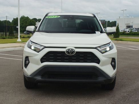 Used 2022 Toyota RAV4 XLE Premium FWD image 25