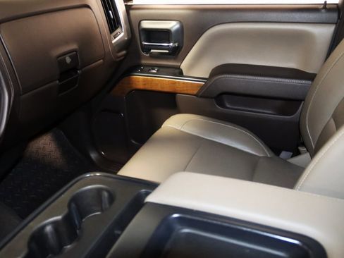 Used 2017 Chevrolet Silverado 1500 LTZ image 58