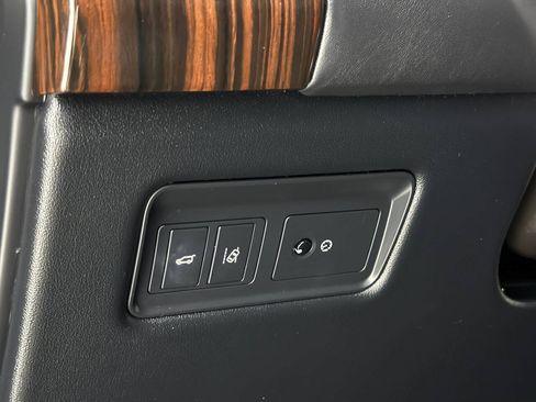 Used 2017 Land Rover Range Rover Long Wheelbase Supercharged AWD/4WD image 51