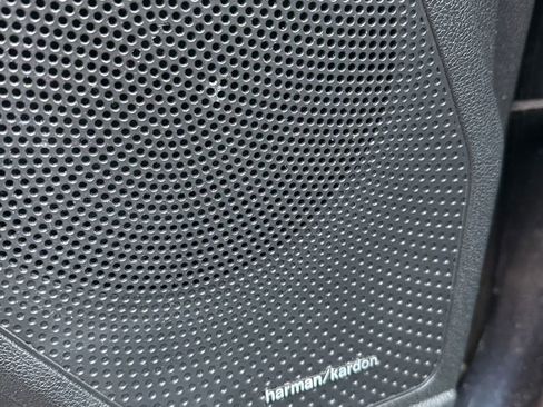 Used 2022 Kia Niro EX w/ Cold Weather Package image 21