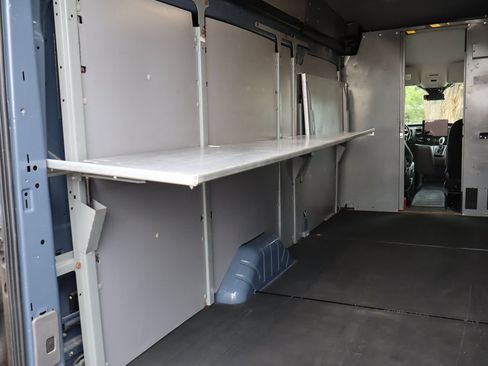 Used 2022 Ford Transit 250 148 High Roof Extended AWD w/ Parcel Delivery Package image 15