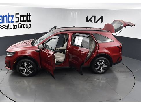 Used 2022 Kia Sorento S FWD image 30