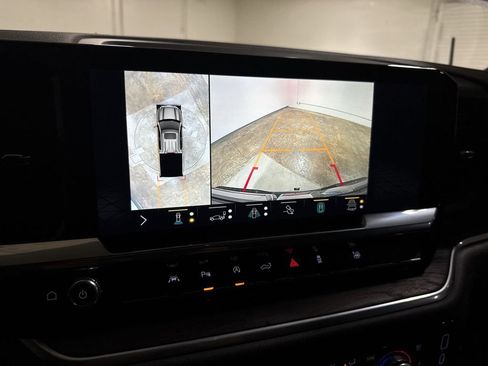 Used 2022 GMC Sierra 1500 SLT w/ SLT Premium Plus Package image 16