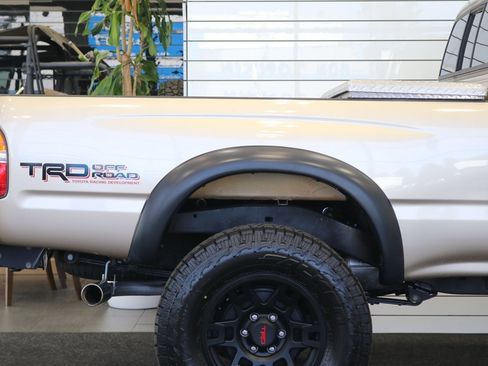 Used 2004 Toyota Tacoma 4x4 Xtracab V6 image 65