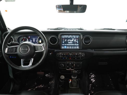 Used 2023 Jeep Wrangler Unlimited Sahara w/ Cold Weather Group AWD/4WD image 15