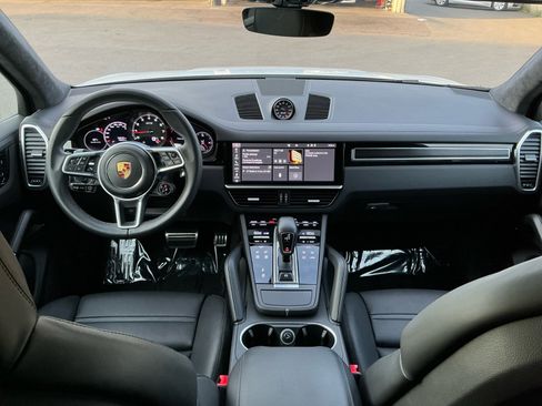 Used 2021 Porsche Cayenne GTS image 16