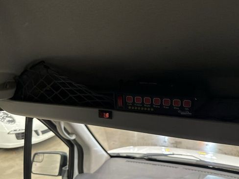 Used 2011 Ford Transit Connect XLT image 37