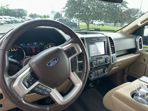 Used 2018 Ford F150 Lariat AWD/4WD image 22