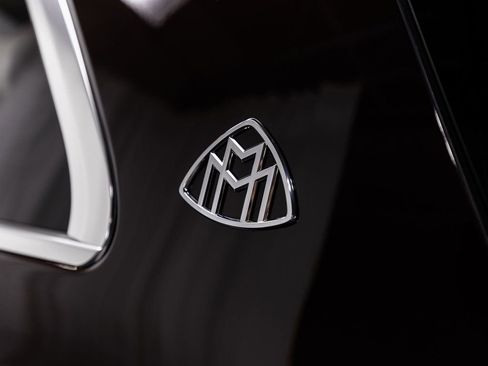 Used 2024 Mercedes-Benz Maybach GLS 600 4MATIC image 40