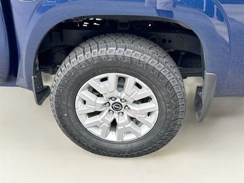 Used 2022 Nissan Frontier SV AWD/4WD image 24