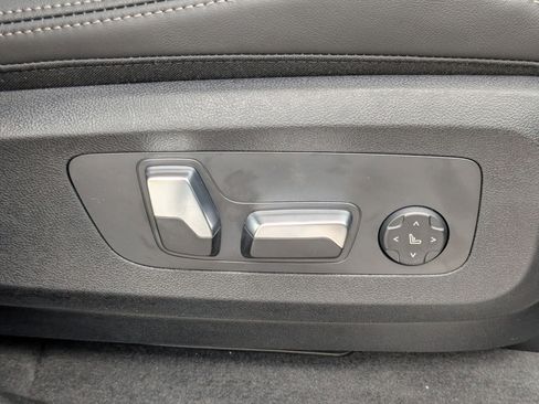 New 2026 BMW X5 xDrive50e w/ M Sport Package image 38