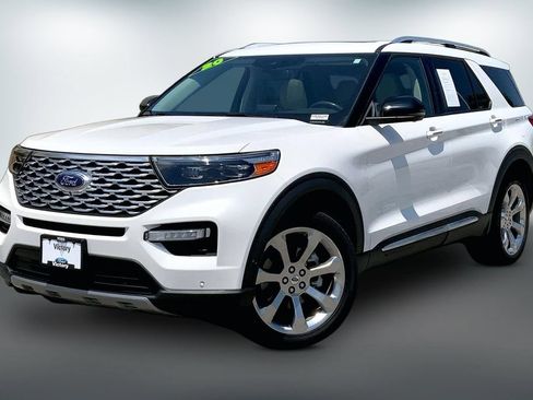 Used 2020 Ford Explorer Platinum w/ Premium Technology Package AWD/4WD image 2