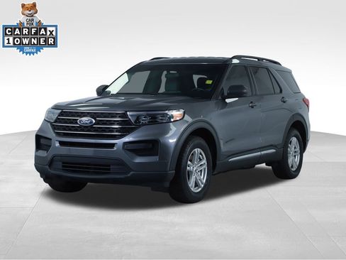 Certified 2022 Ford Explorer XLT image 8
