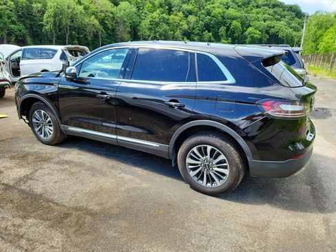 Used 2023 Lincoln Nautilus AWD image 4
