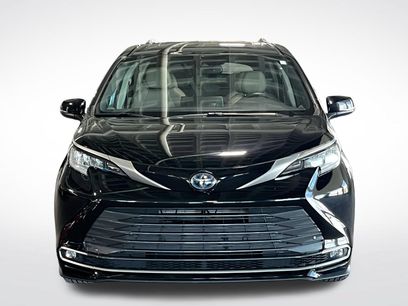 Used 2023 Toyota Sienna Limited
