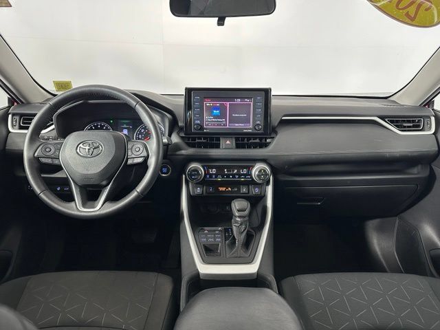 Used 2020 Toyota RAV4 XLE w/ Convenience Package AWD/4WD image 11