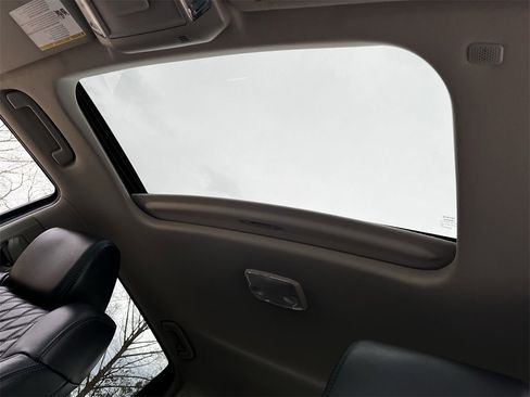 Used 2020 Toyota Tundra Platinum image 22