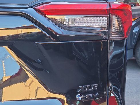 New 2025 Toyota RAV4 XLE image 23