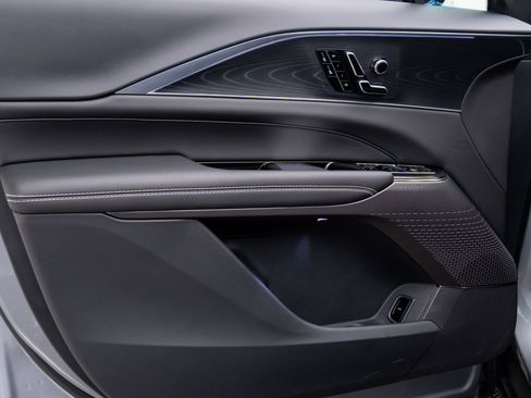 New 2026 Cadillac Lyriq Luxury image 12