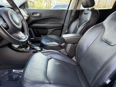 Used 2018 Jeep Compass Limited w/ Navigation Group image 16