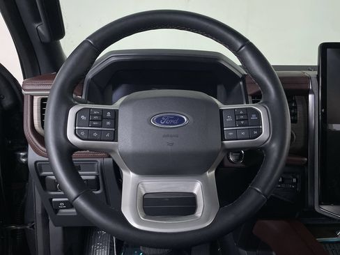 Used 2023 Ford Expedition Max Limited AWD/4WD image 13