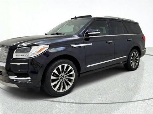 Used 2021 Lincoln Navigator Reserve AWD/4WD image 3