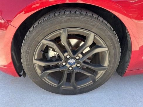 Used 2020 Ford Fusion SE w/ Equipment Group 151A image 2