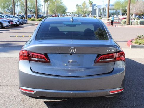 Used 2017 Acura TLX image 4