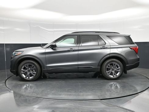 New 2026 Ford Explorer Active w/ Active Comfort Package AWD/4WD image 9