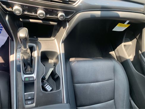 Used 2019 Honda Accord Sport image 19