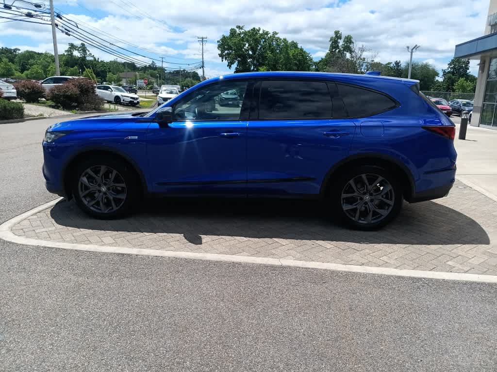 Used 2023 Acura MDX A-Spec AWD/4WD image 3