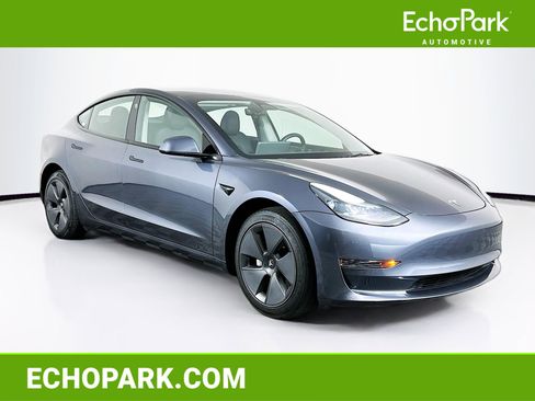 Used 2023 Tesla Model 3 Standard Range RWD image 1