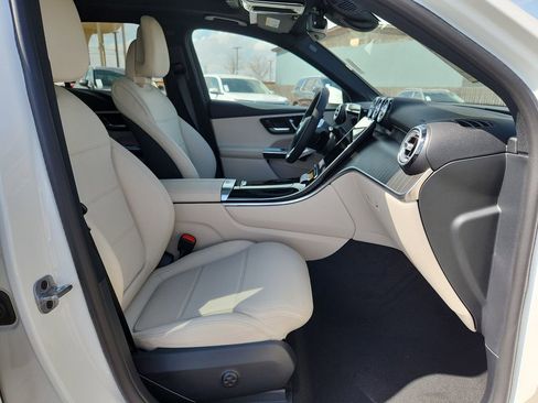 New 2026 Mercedes-Benz GLC 300 4MATIC image 9