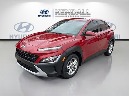 Used 2022 Hyundai Kona SE image 3
