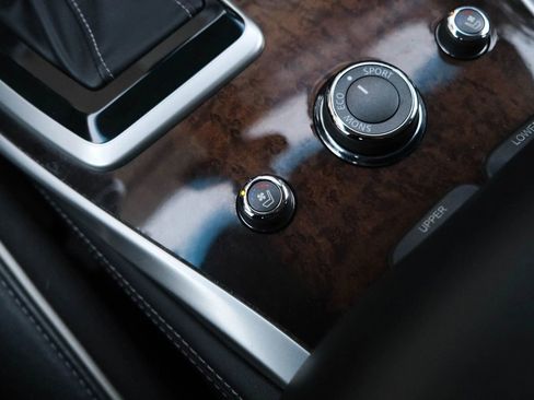 Used 2017 INFINITI QX60 Luxe w/ Deluxe Technology Package image 46