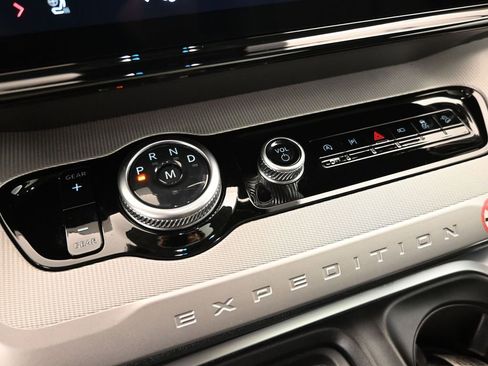 Used 2025 Ford Expedition Max Active image 22