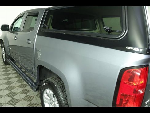 Used 2022 Chevrolet Colorado LT w/ LT Convenience Package image 17