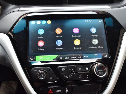 Used 2020 Chevrolet Bolt Premier w/ Infotainment Package FWD image 30