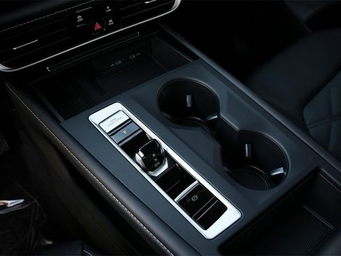 New 2026 Volkswagen Atlas SE image 16