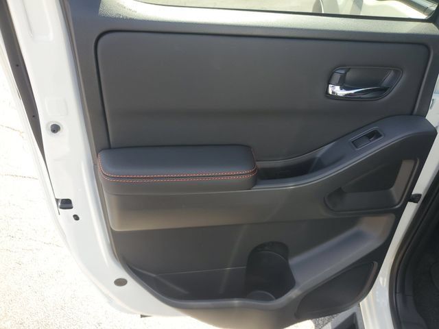 Certified 2025 Nissan Frontier Pro-X w/ Pro Premium Package RWD image 7