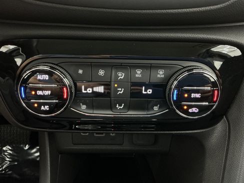 Used 2023 Buick Encore GX Select FWD image 35