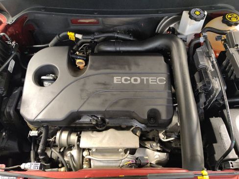 Used 2018 Chevrolet Equinox LT FWD image 30