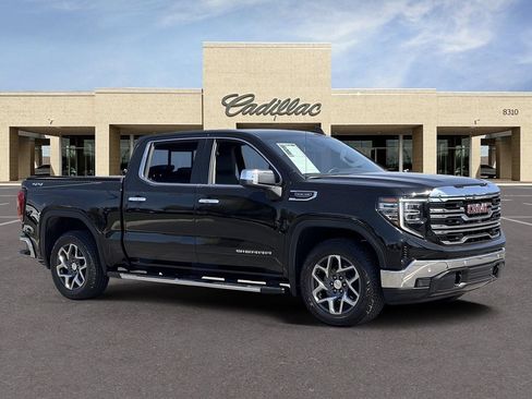 Used 2022 GMC Sierra 1500 SLT w/ SLT Premium Plus Package AWD/4WD image 3