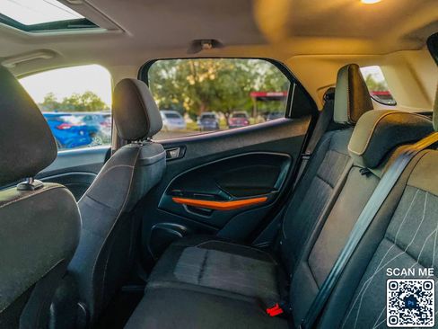 Used 2021 Ford EcoSport SE w/ SE Appearance Package image 29