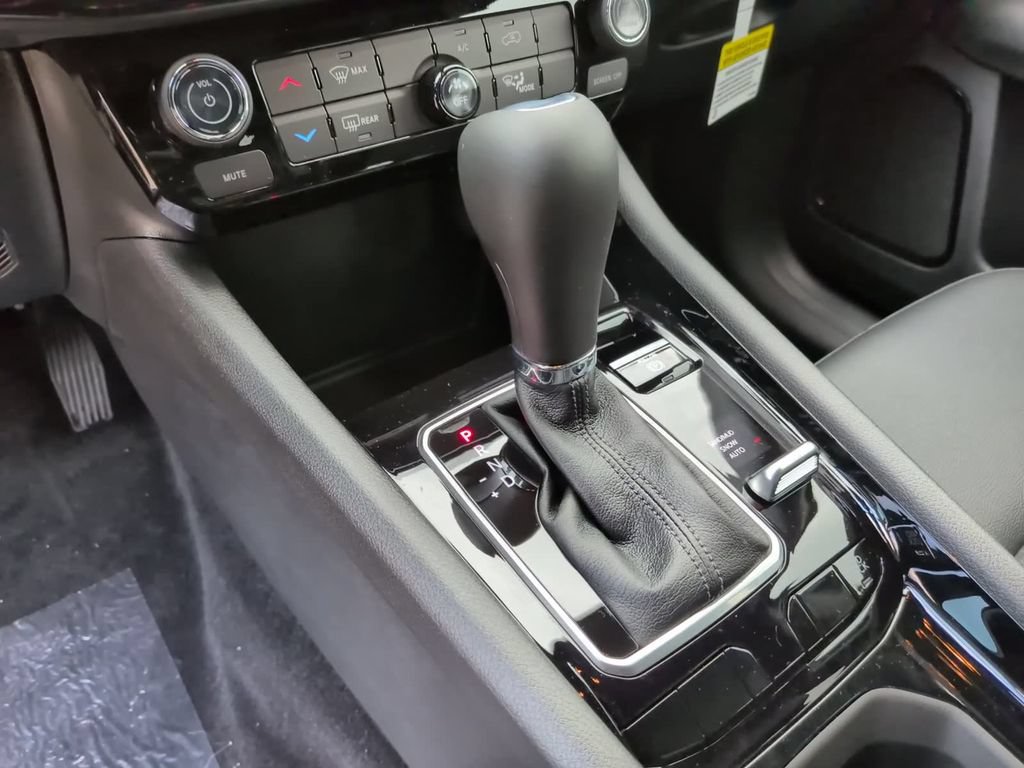 New 2026 Jeep Compass Latitude AWD/4WD image 28