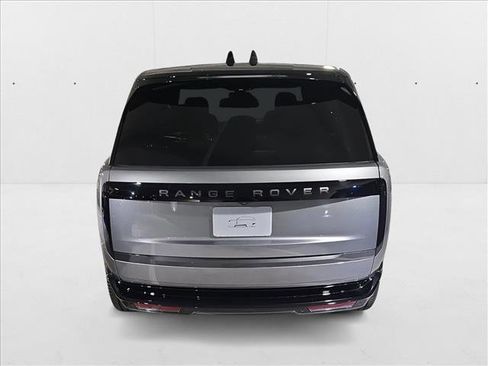 New 2025 Land Rover Range Rover SE image 6