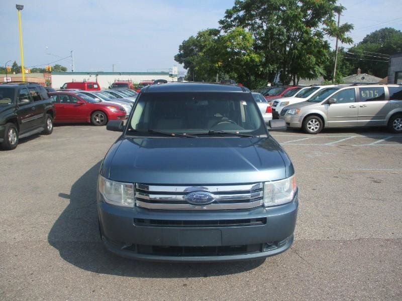 Used 2010 Ford Flex SE FWD image 3