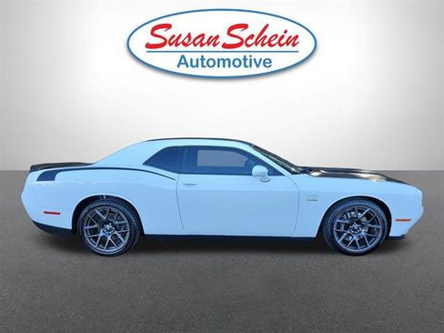 Used 2018 Dodge Challenger T/A w/ Quick Order Package 28P T/A image 21
