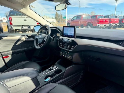 Used 2021 Ford Escape SEL image 18