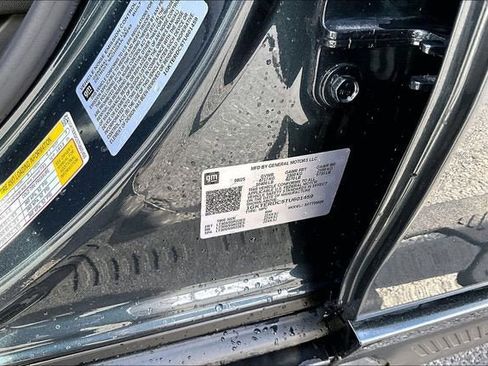 New 2026 GMC Hummer EV SUV w/ LPO, Dark Essentials Package image 12